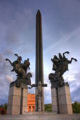 Памятник Асеням, Велико-Тырново