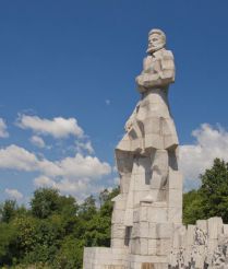 Monument of Hristo Botev, Kalofer