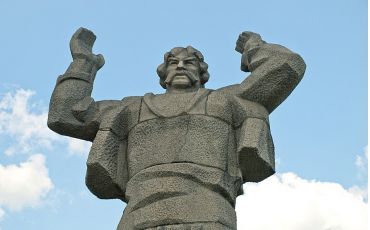 Monument à Ivan Tank-Borimechkata, Klisura