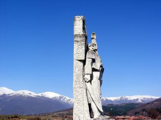 Памятник Калиферу Воеводе, Калофер