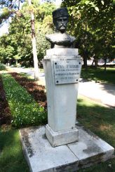 Monument to Vasil Petleshkov, Plovdiv