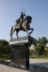 Памятник хану Круму, Пловдив