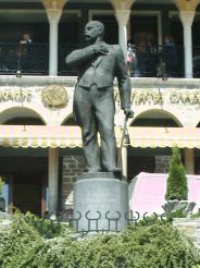 Monument to Stefan Stambolov, Veliko Tarnovo