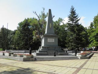 Junto al mar Monumento Octavo Regimiento de Infantería, Varna