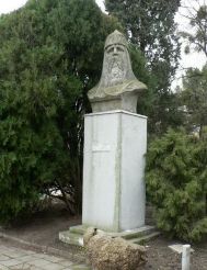 Monument Khan Asparahu, Varna