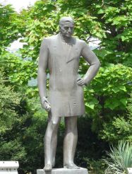 Monument à Nikola Pikolo, Veliko Tarnovo