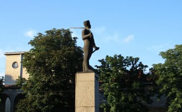 El monumento a Stephen Karaj, Ruse