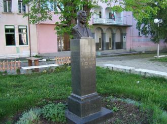Памятник Цанко Церковскому, Бяла-Черква