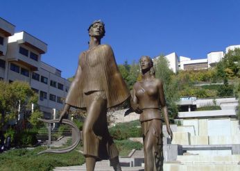 Памятник Орфею и Эвридики, Смолян