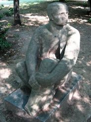 Статуя Вечный студент, Русе