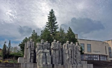 Памятник Велики Преслав, Велики-Преслав