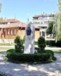 Monument of Stoyan Rusev, Malko Tarnovo
