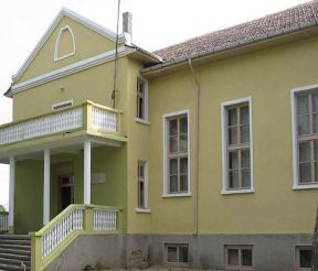 Museum of Dora Gabe, Dubovik