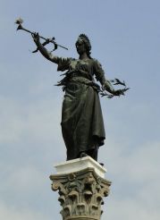 Monumento símbolo de Sevlievo, Sevlievo
