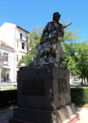  Памятник Погибшим за Родину, Петрич