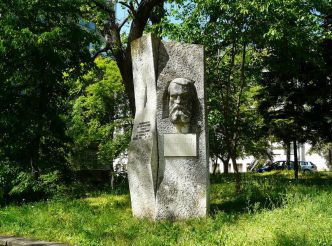 Памятник Костаки Попович, Ямбол