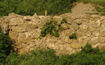 Die Ruinen der Festung Almus, Lom