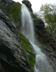 Водопад Боров камак