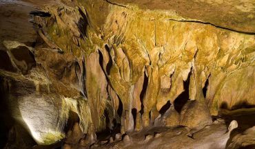 Bacho Kiro Cueva