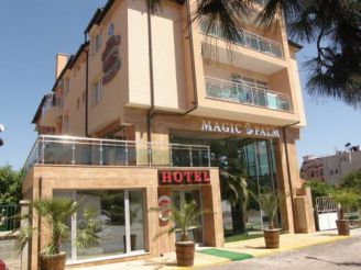 Hotel Palm Majik