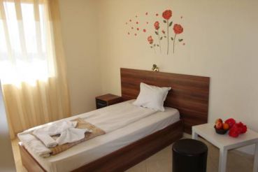 Single Room with Balcony with Free Parking
