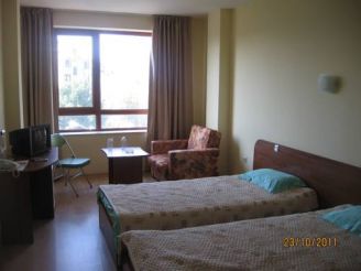 Double Room (2 Adults + 1 Child )