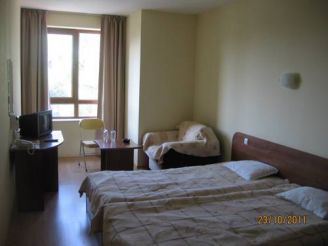 Double Room (2 Adults + 1 Child )