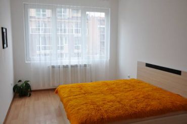 One-Bedroom Apartment with Balcony