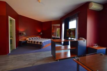Junior Suite (2 Adults)